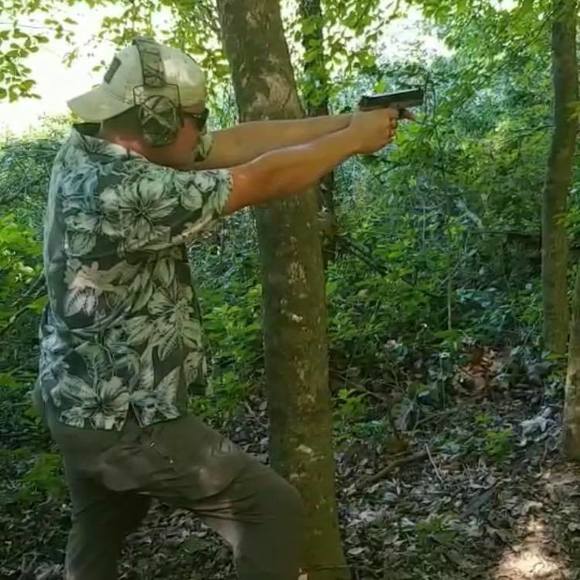 Meet your Posher, Curtis - Picture 1 of 1